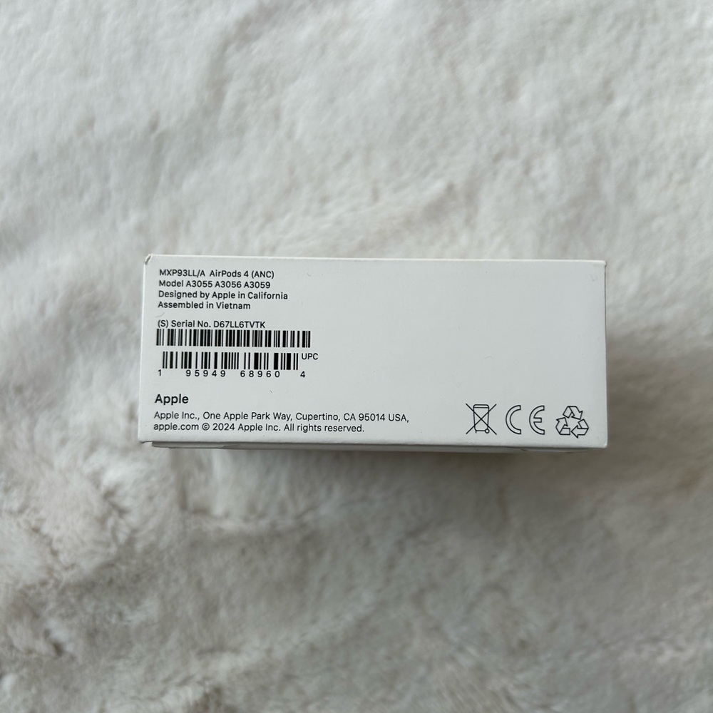NEW AirPods 4 with Noice Cancellation - Picture 2 of 5